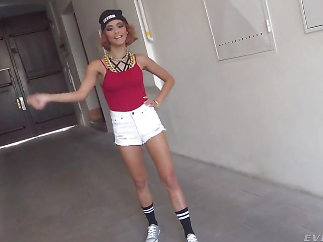 Hardcore DP with red-haired slut Veronica Leal