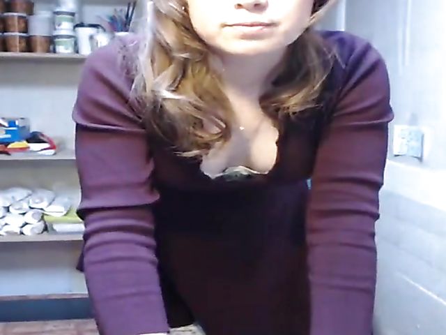 Webcam at work with Russan hot chick Misslyolika