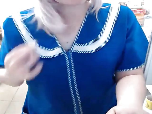Public webcam work tease with crazy russian Misslyolika