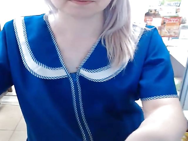 Public webcam work tease with crazy russian Misslyolika