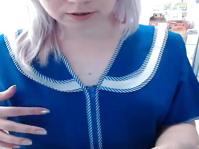 Public webcam work tease with crazy russian Misslyolika