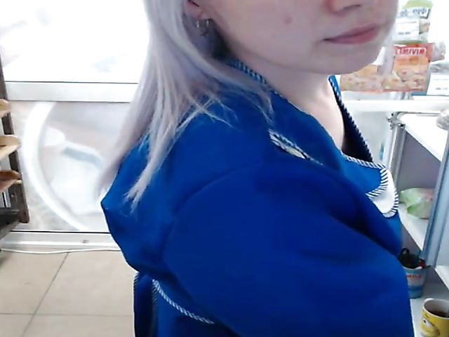 Public webcam work tease with crazy russian Misslyolika