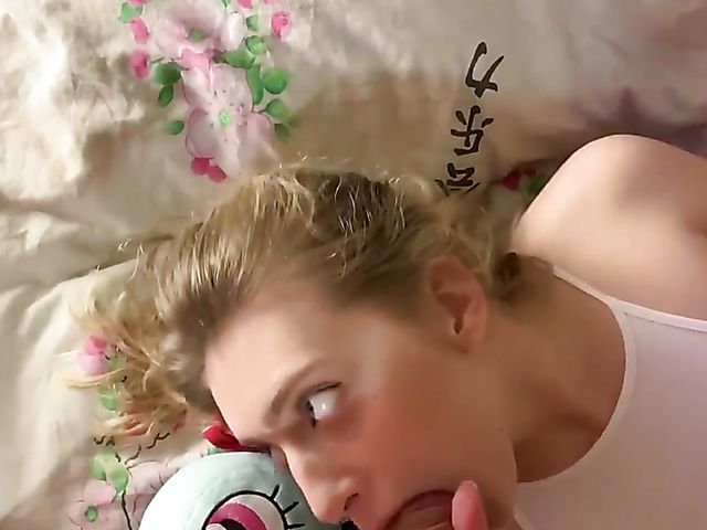 Shaved amateur girlfriend POV with cute Czkrok