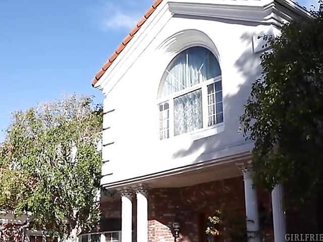 Asian police lesbian Vina Sky pays a visit to Emma Starletto to eat her pussy