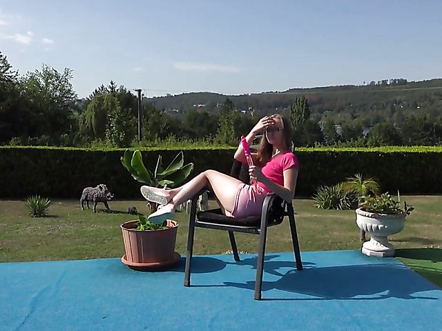 Lady Bug - Shaved girl with glasses outdoor solo