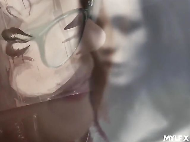 Skinny MILF in stockings Ava Austen gets screwed