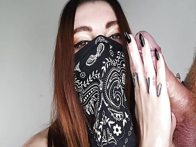 The best handjob in lockdown with masked Nikki Rockwell