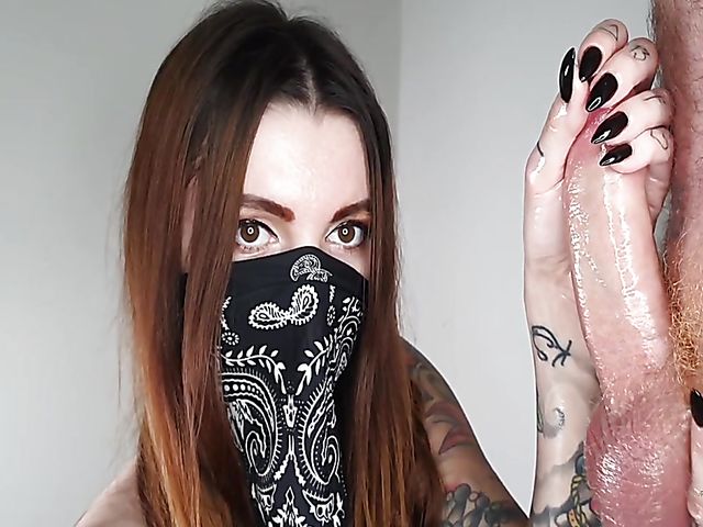 The best handjob in lockdown with masked Nikki Rockwell