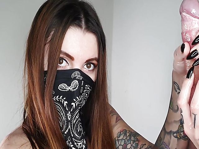 The best handjob in lockdown with masked Nikki Rockwell