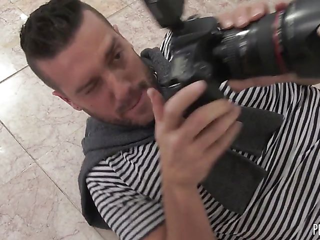 Photoshoot sex with big boobed model Aryana Amatista