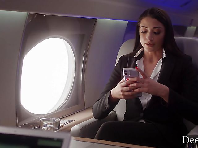 Businesswoman with big naturals Angela White gets fucked in the ass