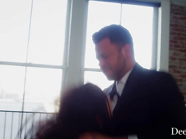 Businesswoman with big naturals Angela White gets fucked in the ass