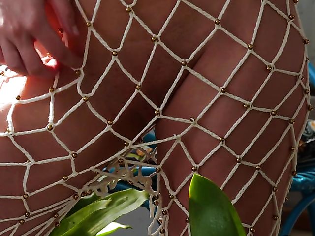 Short hair big tits babe in a fishnet bodysuit Skye Blue watering the flowers