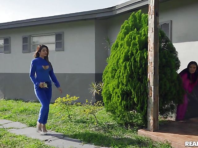 Hot latina threesome in the bedroom with Katana Kombat and Alina Belle