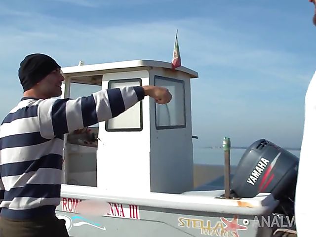 Seaside outdoor DP on the boat with skinny Rebecca Volpetti