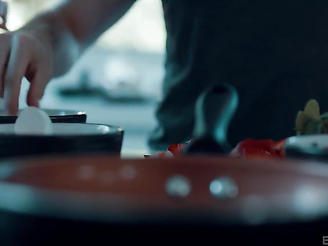 Standing fuck in the kitchen with Alison Rey and James Deen