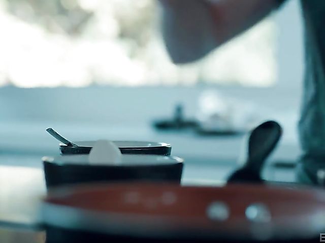 Standing fuck in the kitchen with Alison Rey and James Deen