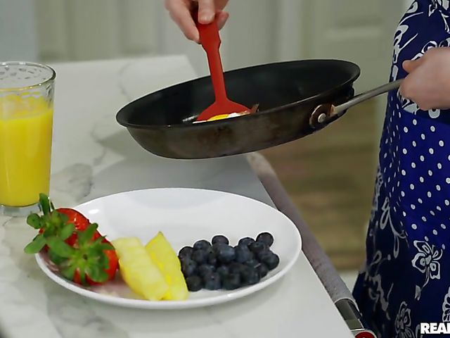 Sneaky kitchen sex with big boob babe Bunny Colby