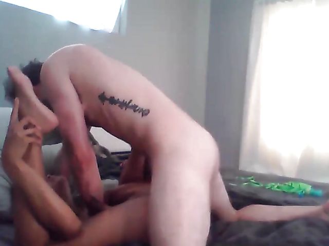 Curly ebony teen with glasses Scarlit Scandal and her white boyfriend stay home and fuck on cam