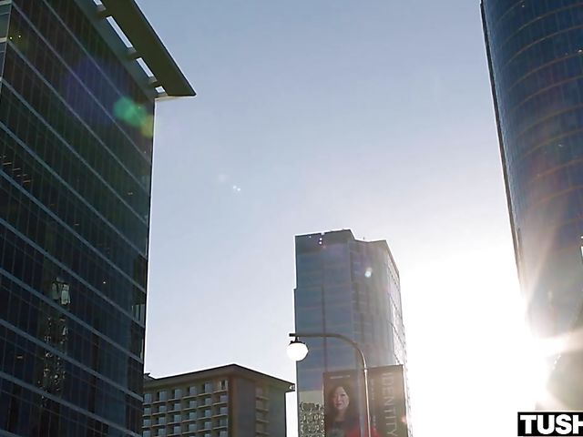 Two girls anal with Anne Aurora and Sahara Skye