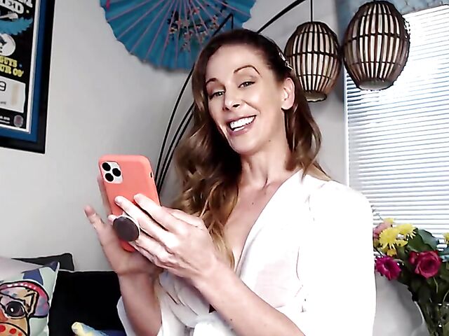 MILF Cherie Deville solo from home with her favorite toys