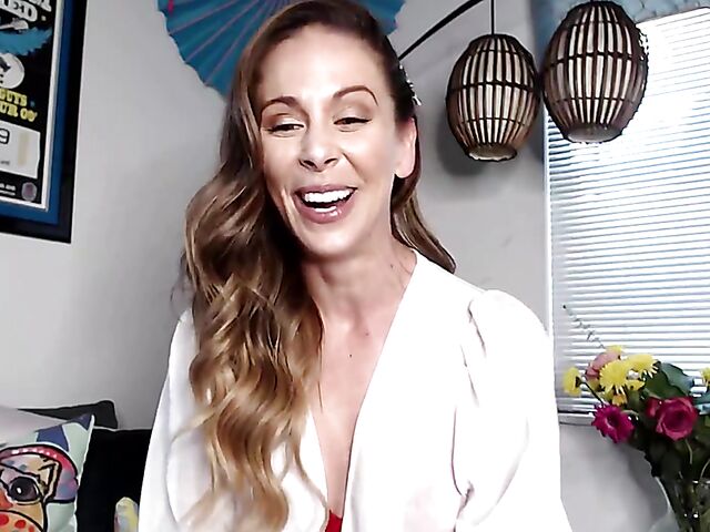 MILF Cherie Deville solo from home with her favorite toys