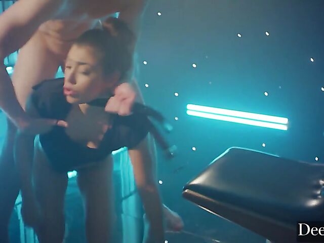 Hard anal pounding with dirty dancer Brooklyn Gray