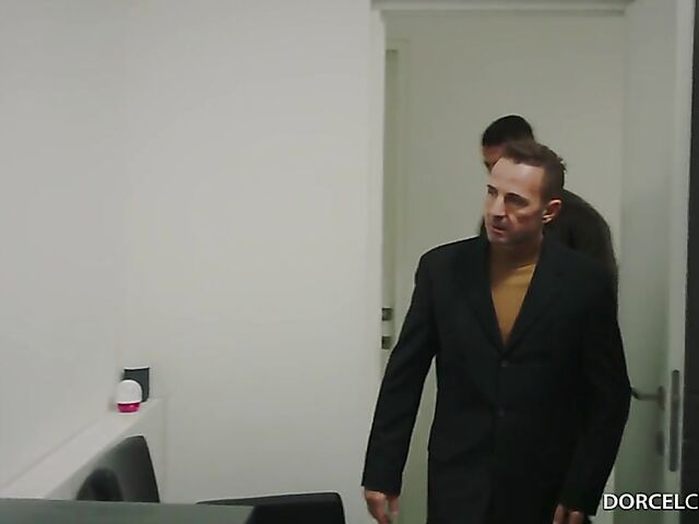 Mariska - Brunette MILF DP dream come true