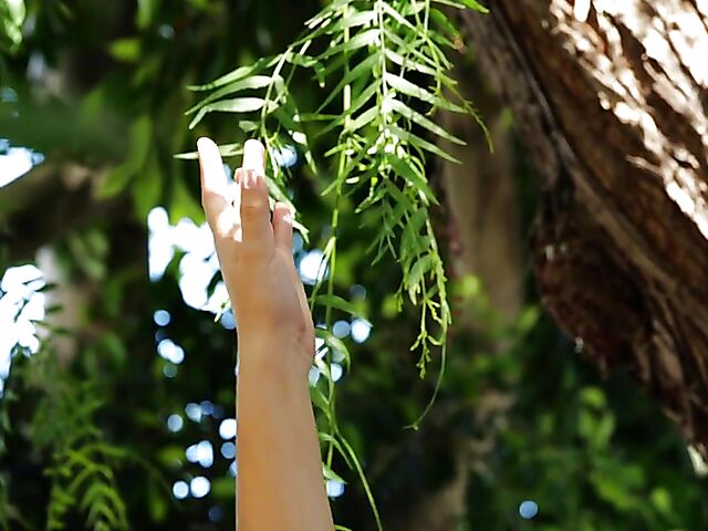 Latina fitness babe Alina Lopez gets nude outside