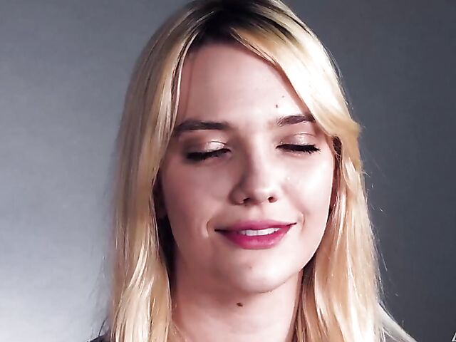 Kenna James and Kristen Scott's lesbian pussy eating video