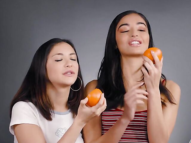 Jane Wilde & Emily Willis - Curious brunettes lesbian oral love