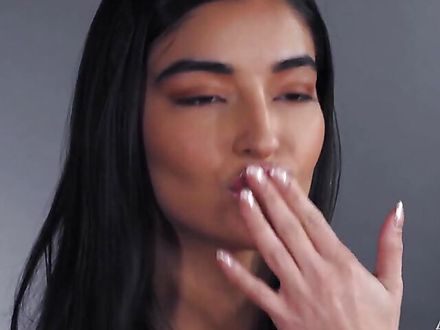 Jane Wilde & Emily Willis - Curious brunettes lesbian oral love