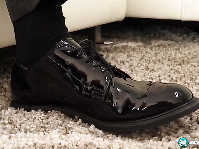 Huge tits mom with a big bottom Stassi Rossi is horny