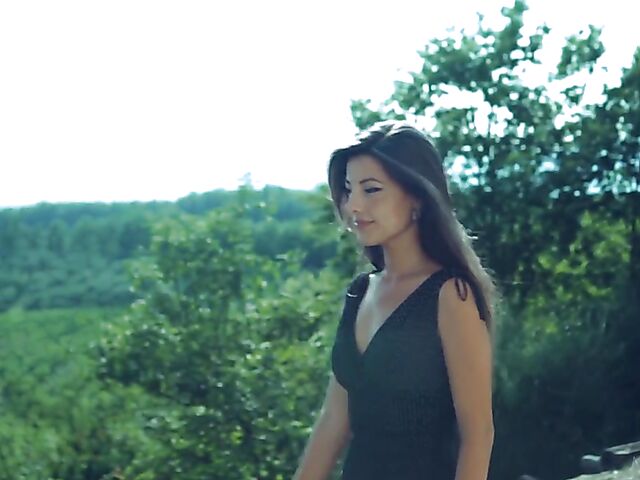 Slender babe with sexy legs Lorena B fingering in high heels