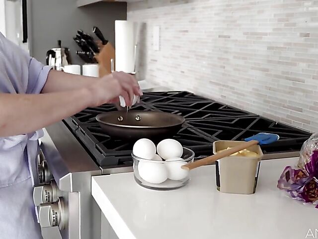 Kitchen anal after breakfast with Christiana Cinn