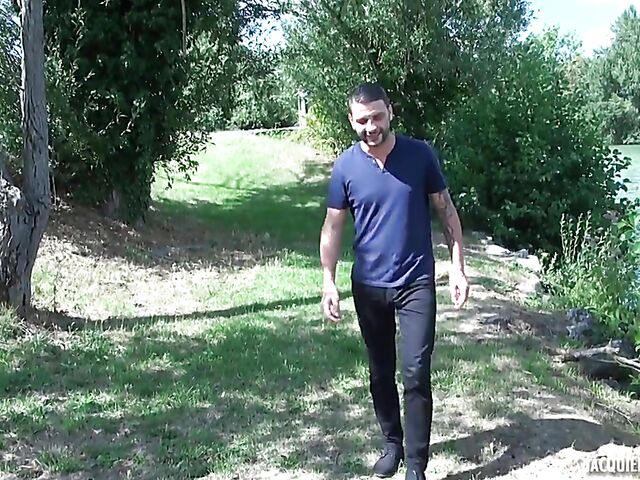 33yo French MILF Mel does anal outdoor by the lake