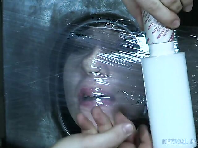 Lex Luthor - Extreme punishment in the dungeon