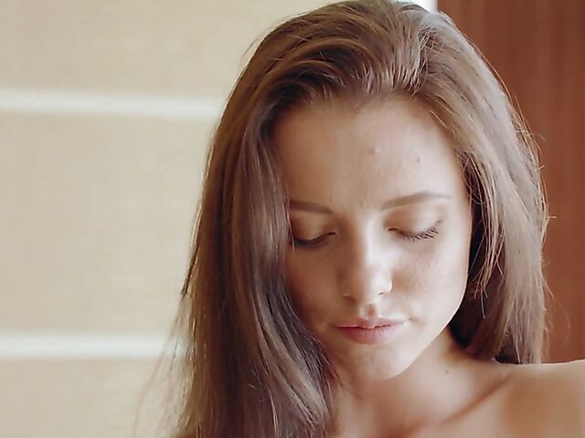 Sexy solo with beautiful painter Serenity who can't keep her fingers off her clit