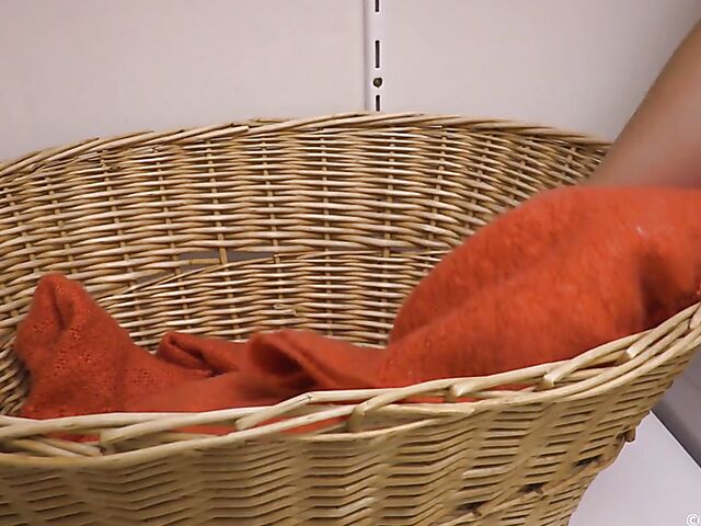 Girls Out West - Amber Rose masturbating in the laundry room