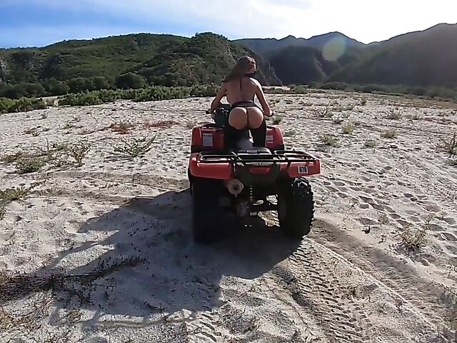 Big tits outdoor fuck in the desert with Kissa Sins