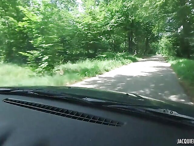 Outdoor quickie in the forest with 23-year-old french Mylene