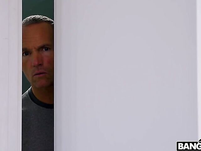 Huge tits fitness MILF Mckenzie Lee anal pounded in POV