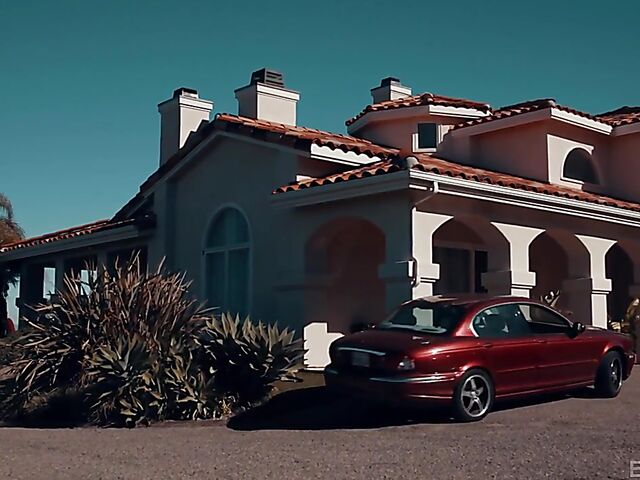 Brad Newman's hot weekend with skinny blonde teen Jessie Saint