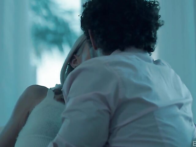 Brad Newman's hot weekend with skinny blonde teen Jessie Saint