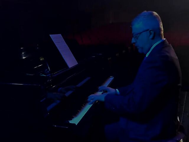 Italian porn by Mario Salieri features a natural busty burlesque queen seducing a guy to music