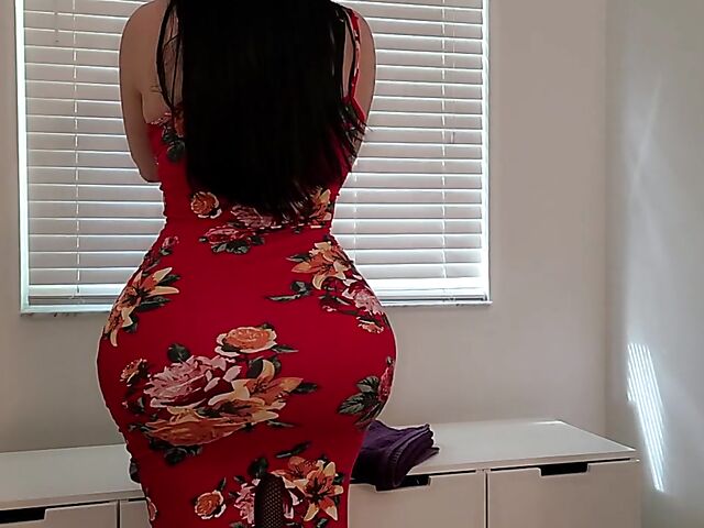 Extremely curvy mom pantyhose creampie on Mother's Day