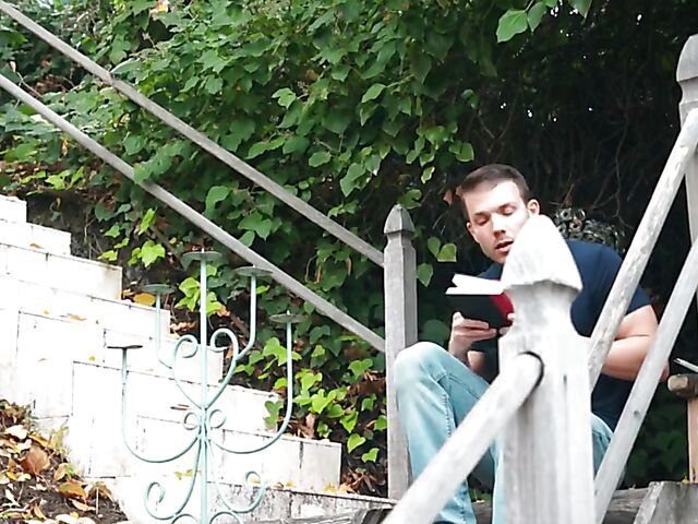 Dee Williams - Seductive big boob milf threesome FFM