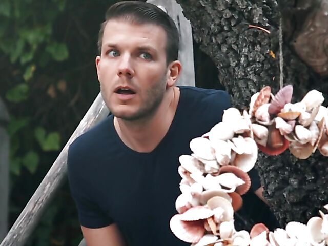 Dee Williams - Seductive big boob milf threesome FFM