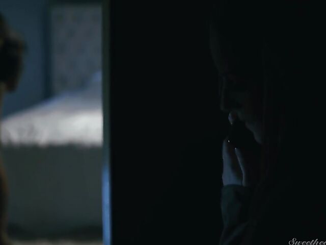 Lesbian tattoo babe Jessie Lee eats Scarlett Sage's pussy in the night