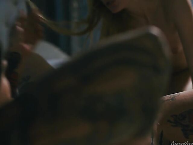 Lesbian tattoo babe Jessie Lee eats Scarlett Sage's pussy in the night